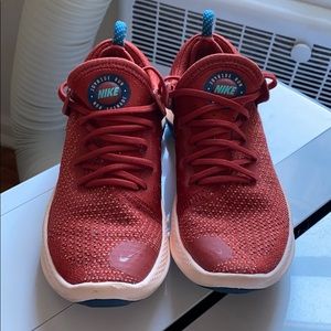 Nike joyride running shoes